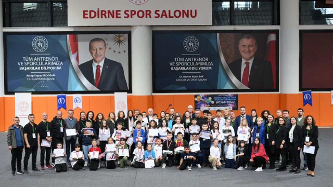 Edirne Akıl ve Zeka Oyunları il final müsabakaları gerçekleştirildi.